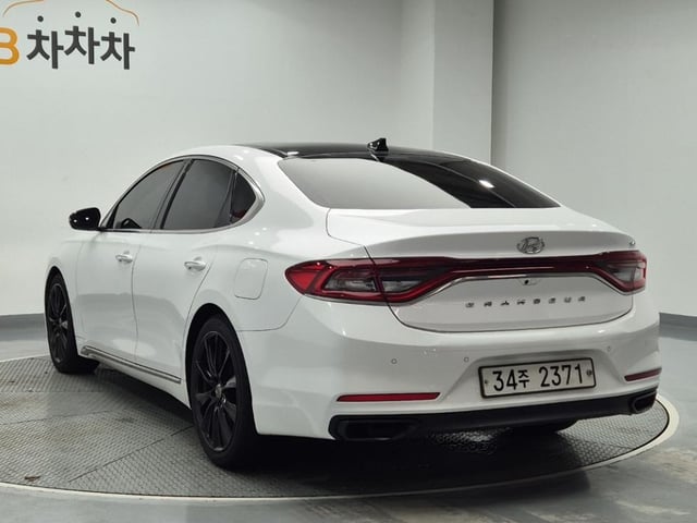 1ce9312656804c80484d219c07910f98.jpeg