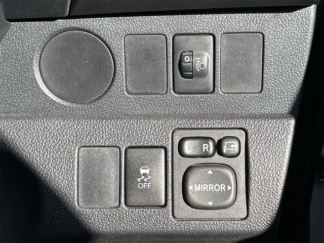 0403506A30260126W01307.jpg