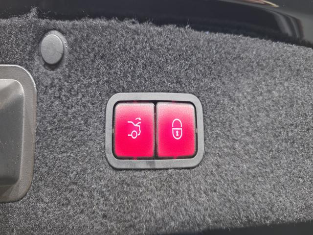 b7606d1b4604787da64131580cb5d137.jpeg