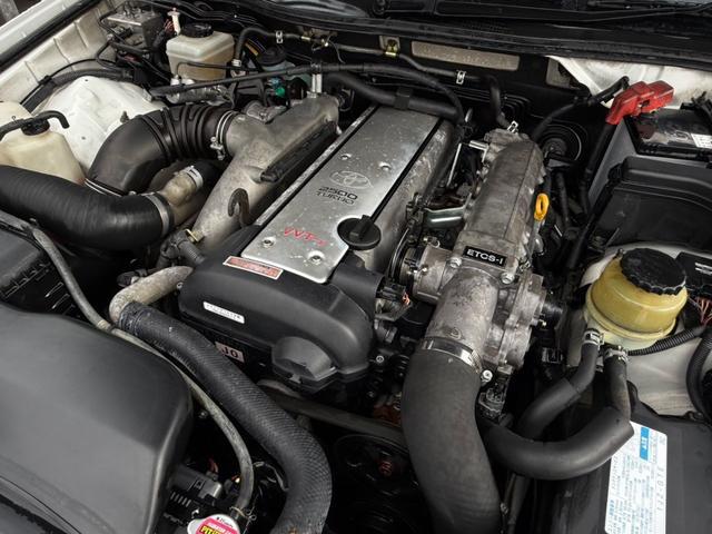 0560718A30251220W00103.jpg