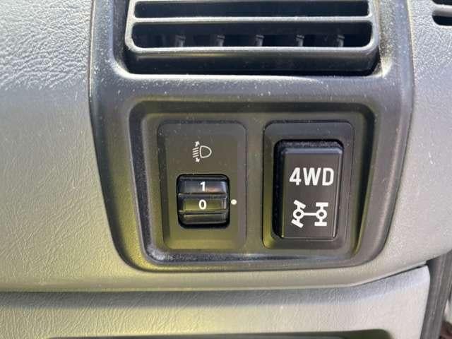 0103490A20250630E00205.jpg