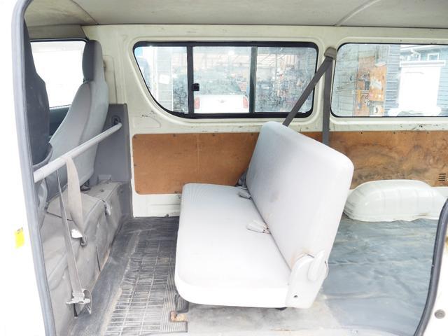0904095A30260330W00117.jpg