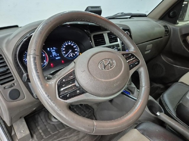 6101000674R8.jpg