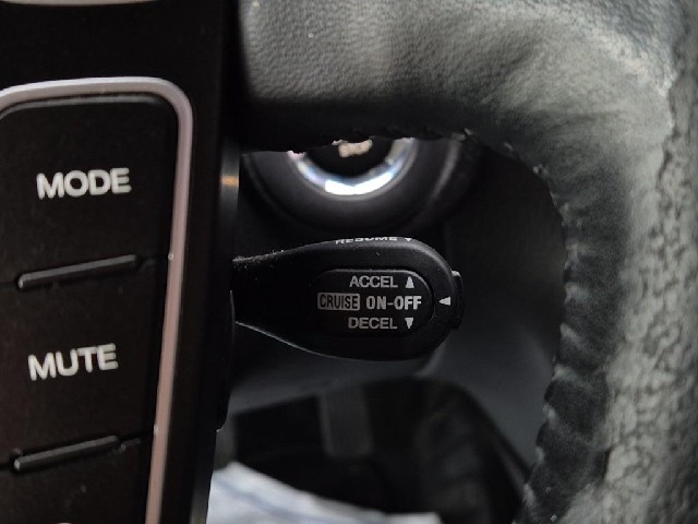 6101000326R15.jpg