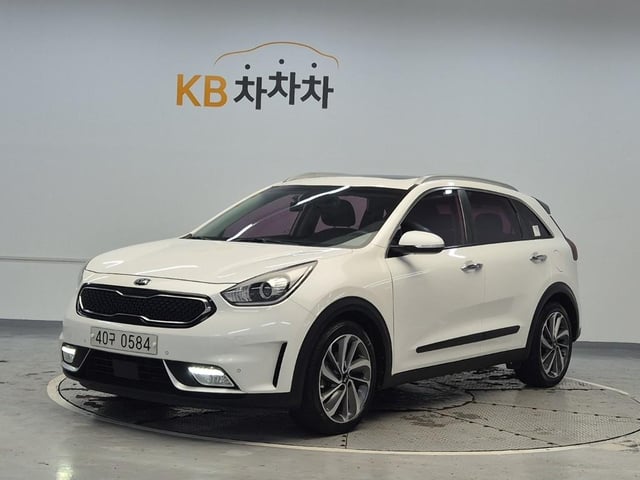 6101500556R1.jpg