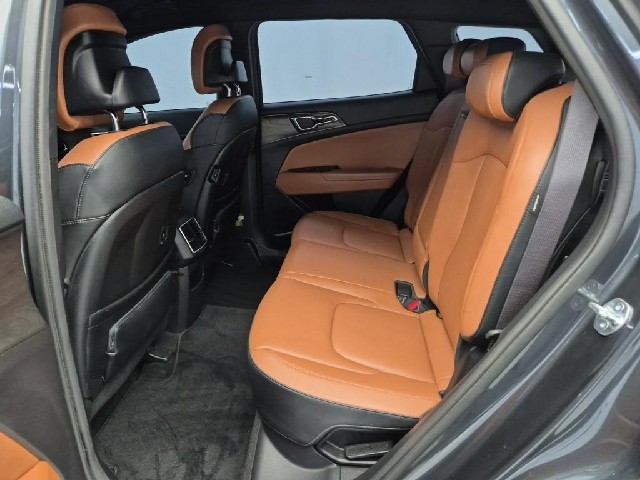 6101500656R12.jpg