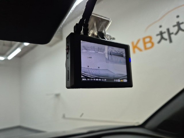 6101500656R16.jpg