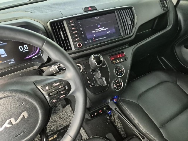 6101500558R10.jpg