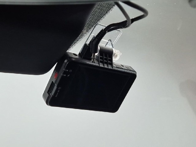 6091001997R15.jpg