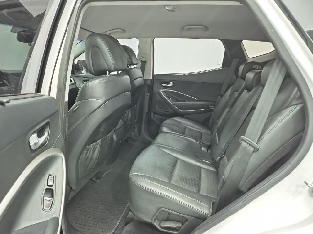 6101000769R12.jpg