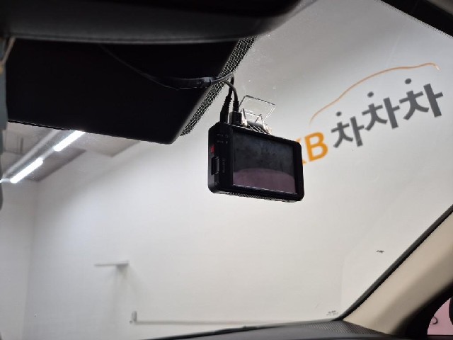 6101500783R16.jpg