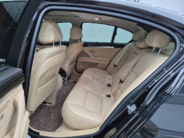 6101000810R12.jpg