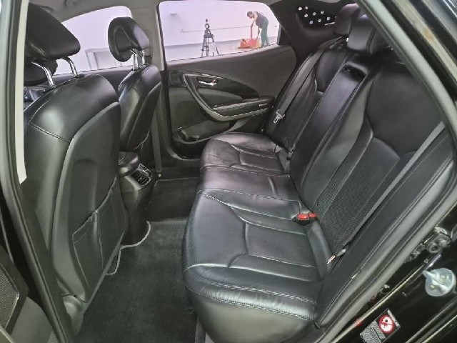 6101500652R12.jpg