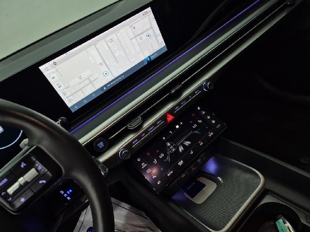 6101000142R10.jpg