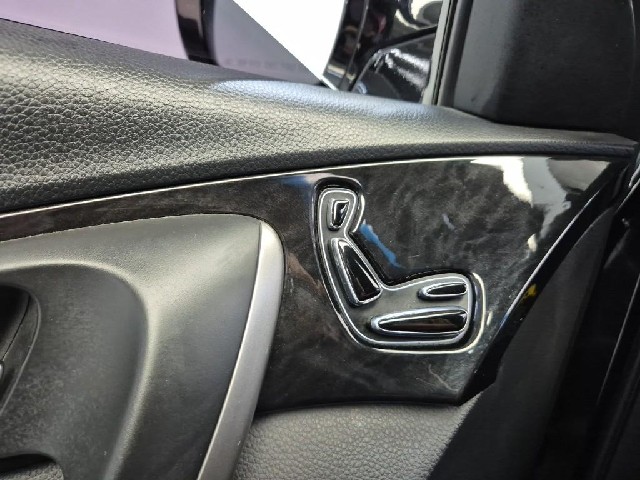 6101500737R17.jpg