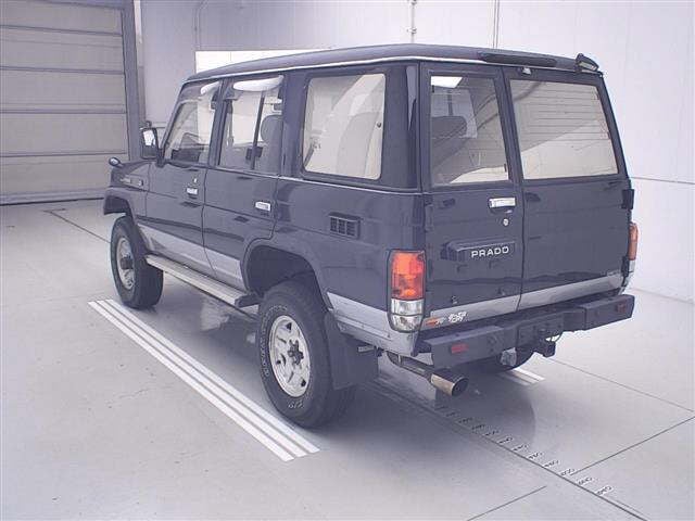 e5bdf1a4e73f3d469b7c61f35cde099c.jpg