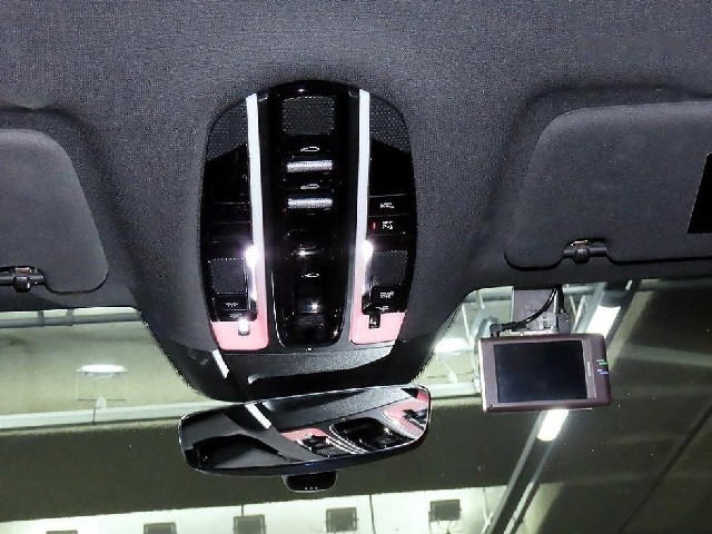 9a8e33a446dd5c6ffff800ef542a0647.jpeg