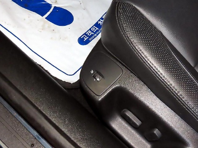 2c59df6a361850d4e88d1b3e1e8f08b0.jpeg