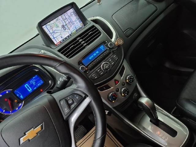 6101000818R10.jpg