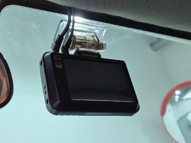 6101000818R16.jpg