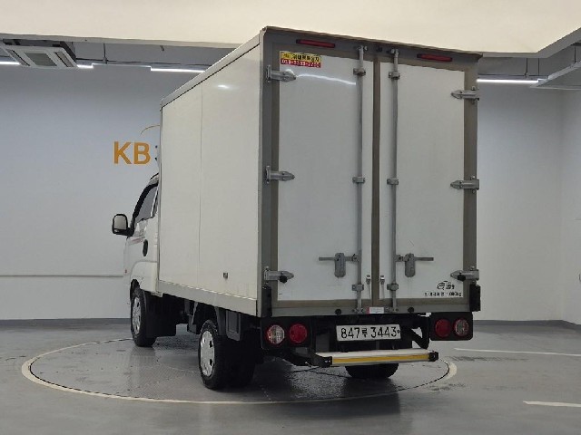 6101500883R2.jpg