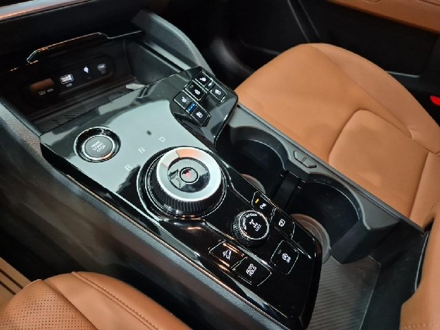 6101001049R8.jpg