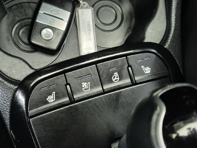 6101000445R17.jpg