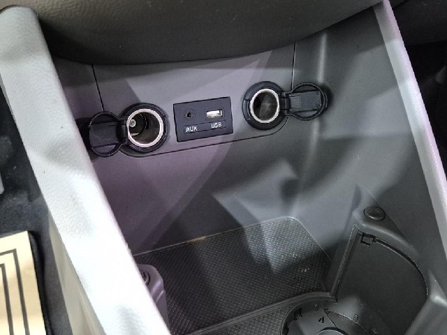 6101000437R16.jpg
