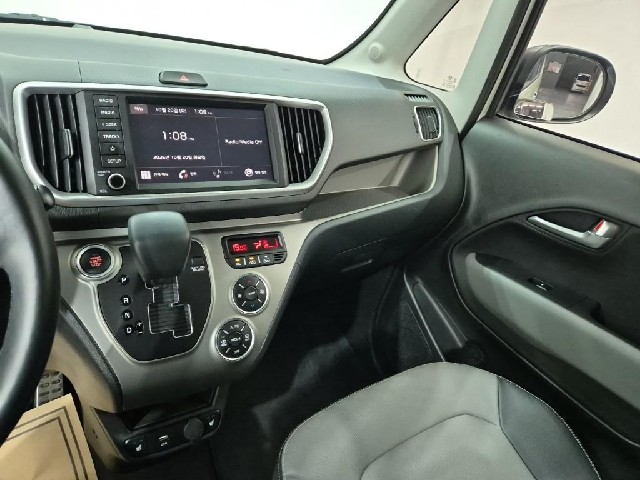 6101000427R10.jpg