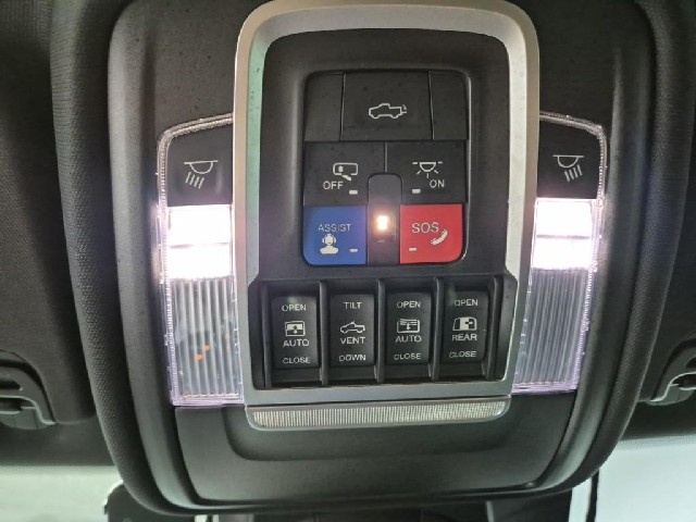 6101500900R18.jpg