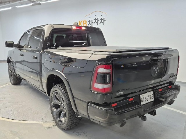 6101500900R2.jpg