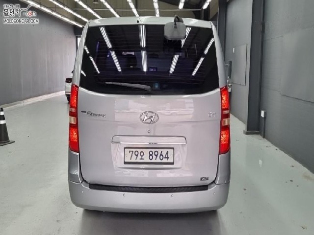 adfd7871bcd2ddc89849eac56974aed9.jpeg