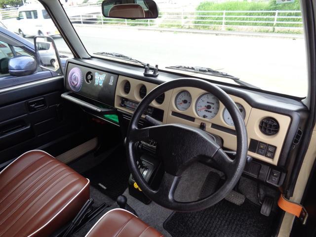 0803069A30250925W00104.jpg