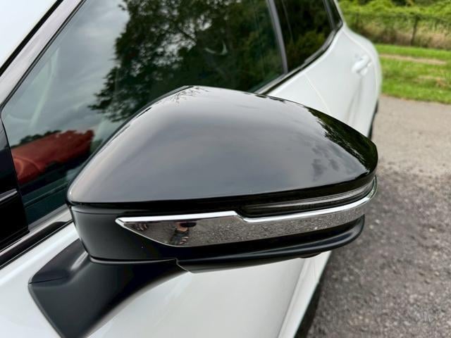 0700148A30250921W00208.jpg