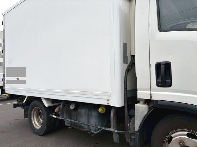 90023_18.jpg