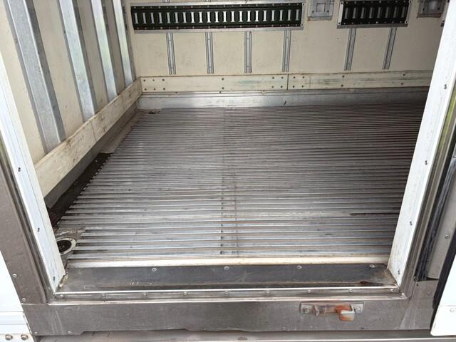 90023_9.jpg