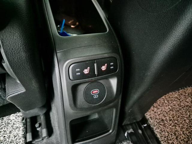 5111000835R19.jpg