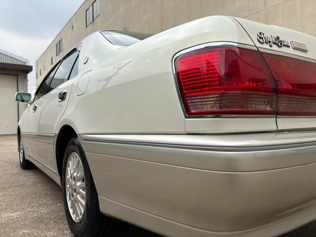 0710035A30260215W00113.jpg