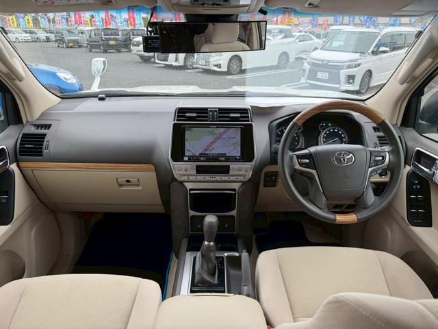 0504129A30260305W00314.jpg