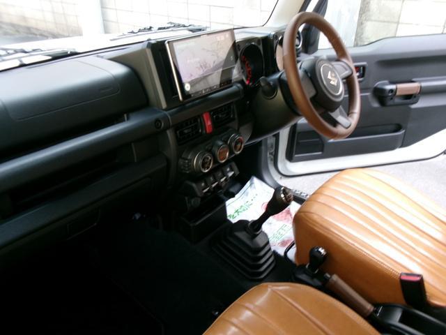 0402315A30260215W00112.jpg