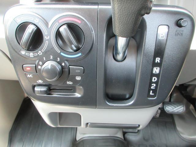 0910010A30250619W00103.jpg