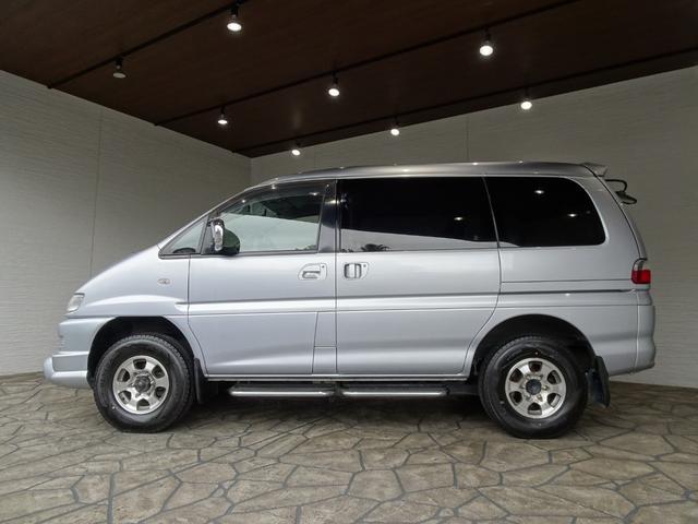 0551070A30260404W00208.jpg