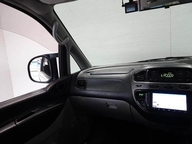 0551070A30260404W00215.jpg