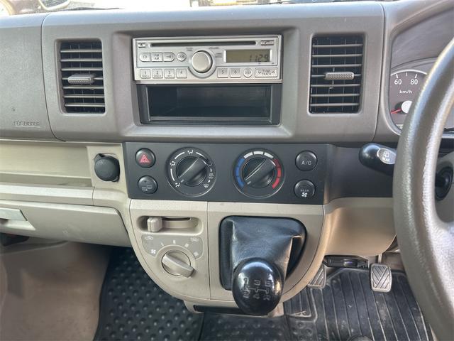 0903516A30251203W01302.jpg