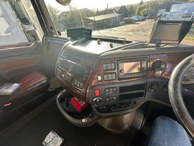 21e140596c5b95ce3542cf33699f6ae7.jpeg