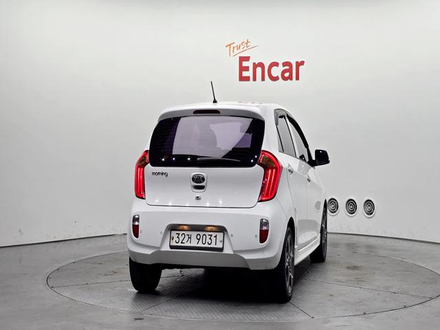 e3074e670aa64bb8db16e14cf44f8995.jpeg