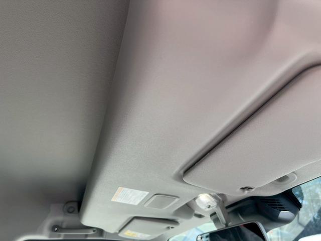 0511118A30260320W00116.jpg