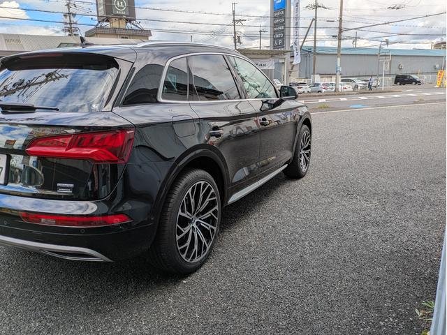 0709195A30251018W00103.jpg