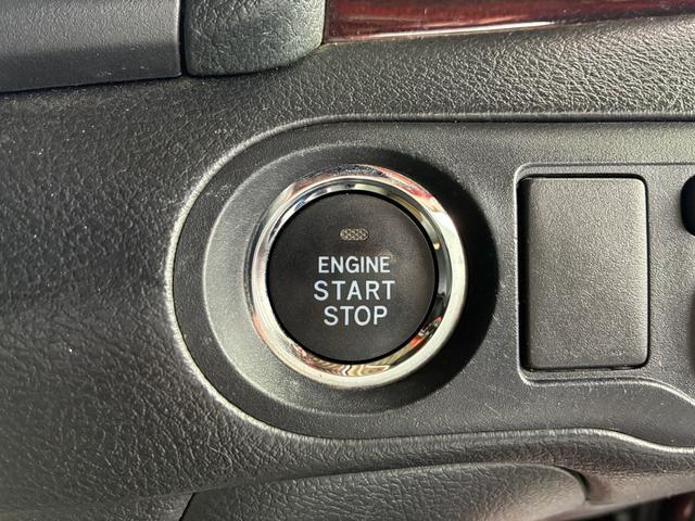0551059A30260401W00217.jpg