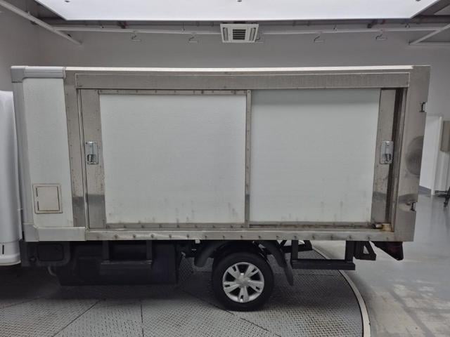 5071001188R18.jpg